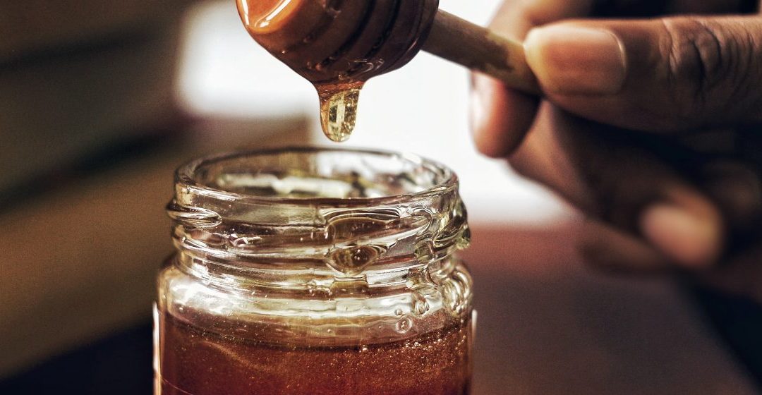 Marisa Moore Celebrates Honey as a Natural Ingredient