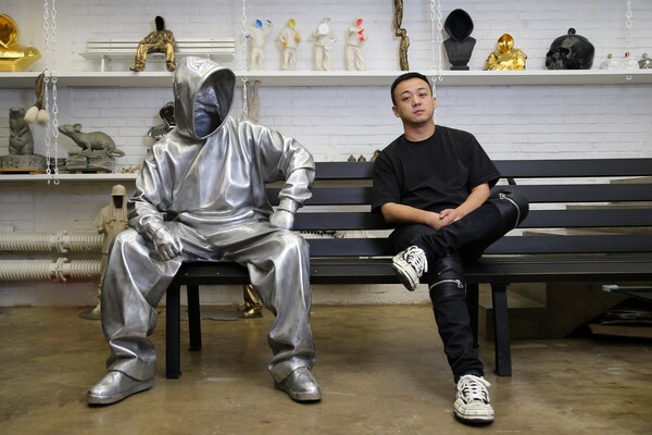 Huang Yulong Solo Exhibition: “Break The Mold, Urban Rhythms”