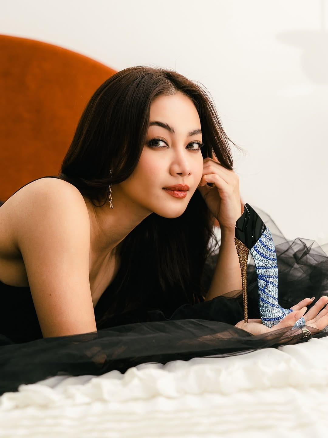 Carolina Herrera and Swarovski Celebrate the Spirit of Malaysian Women with the Good Girl Superluxe Collector’s Edition_Image 1