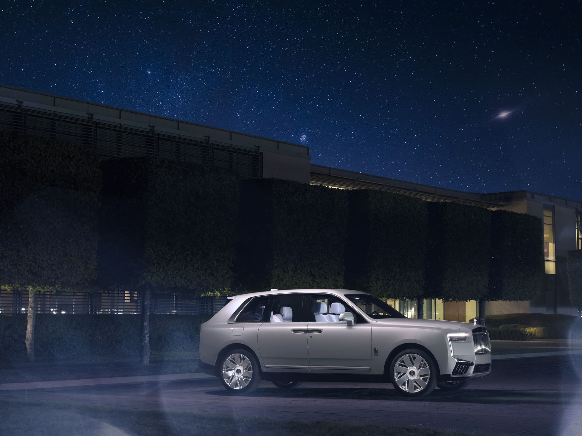 P90618128_highRes_cullinan-cosmos-a-on